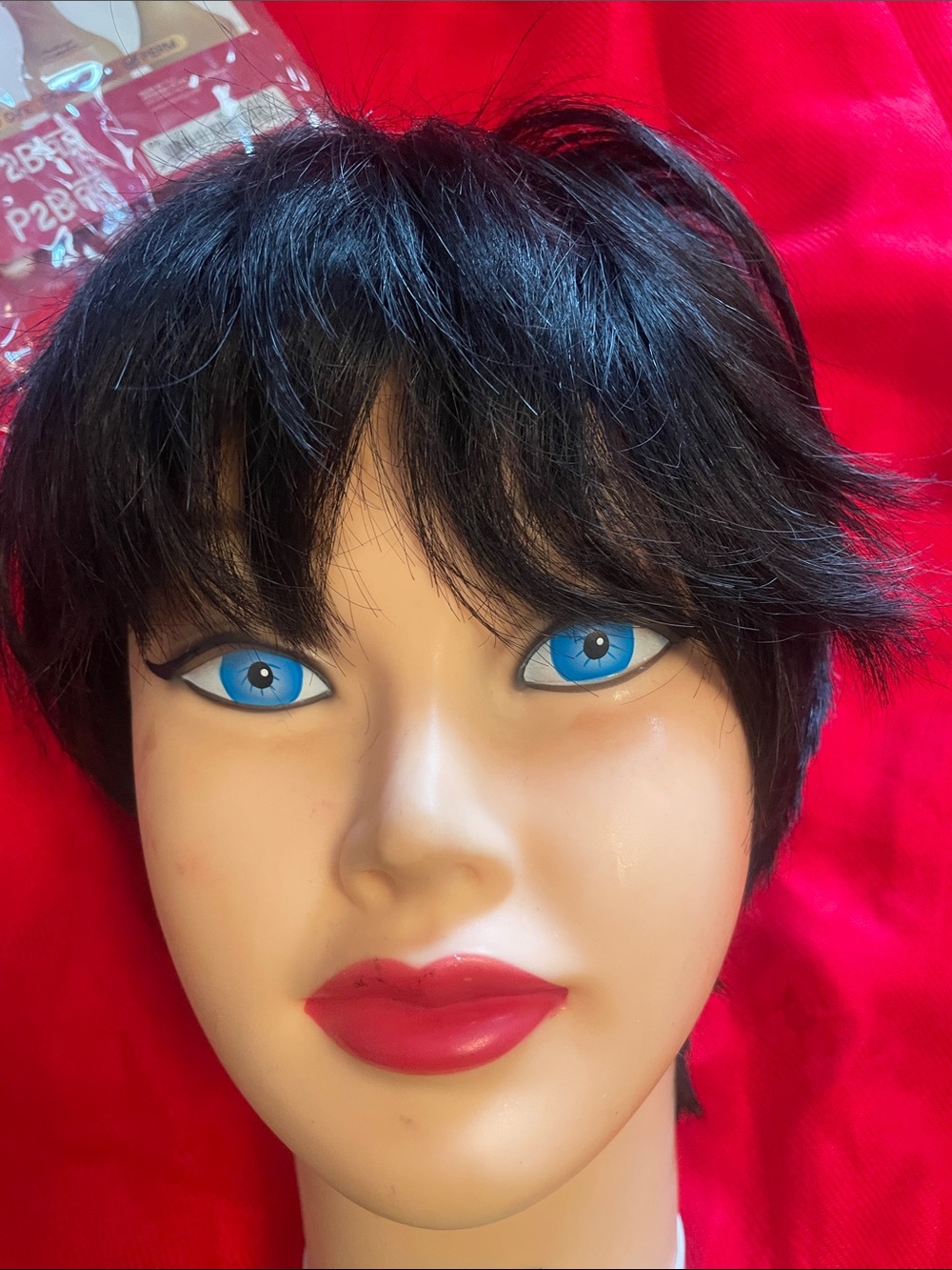Short Layered Pixie Wig in Black - Sleek Everyday Style